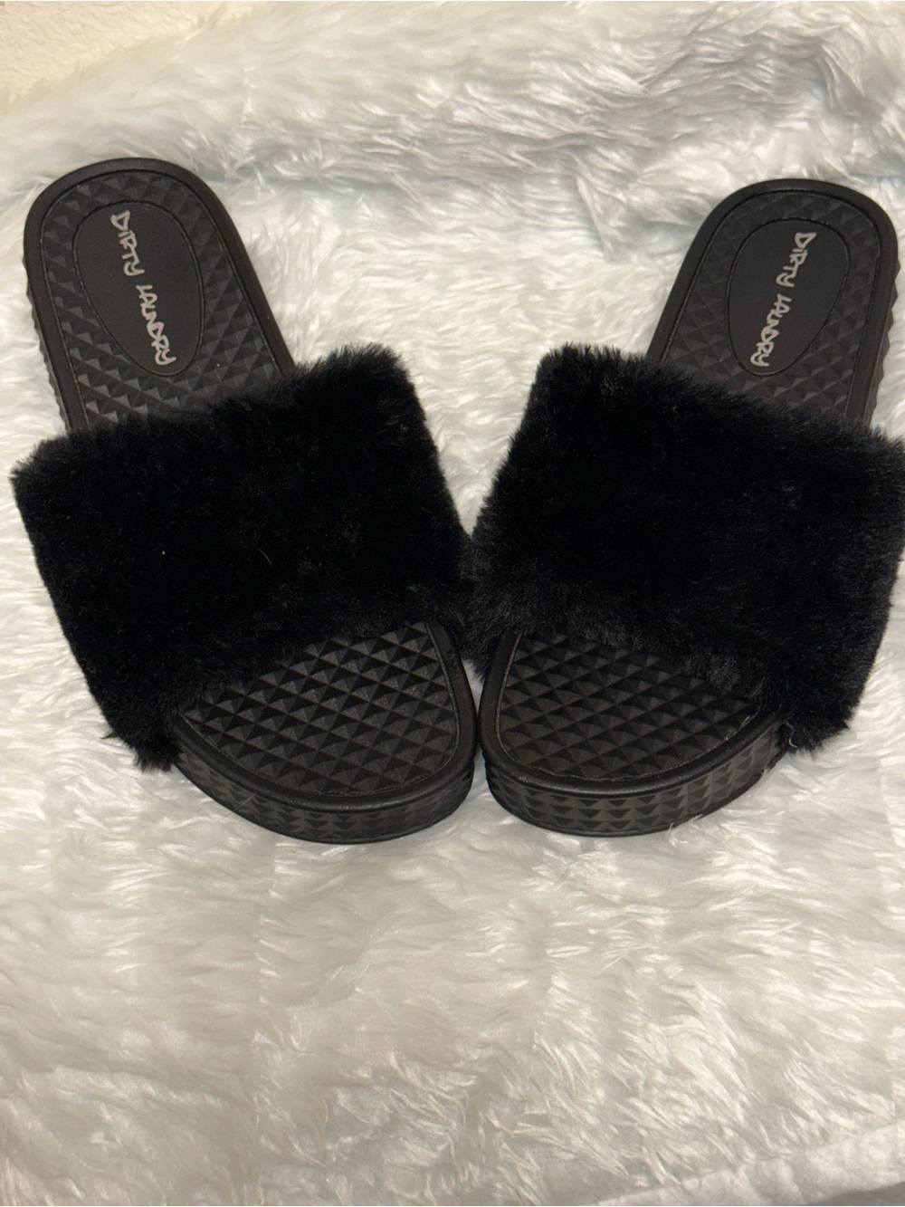 Dirty Laundry Black Faux Fur Slide Slippers